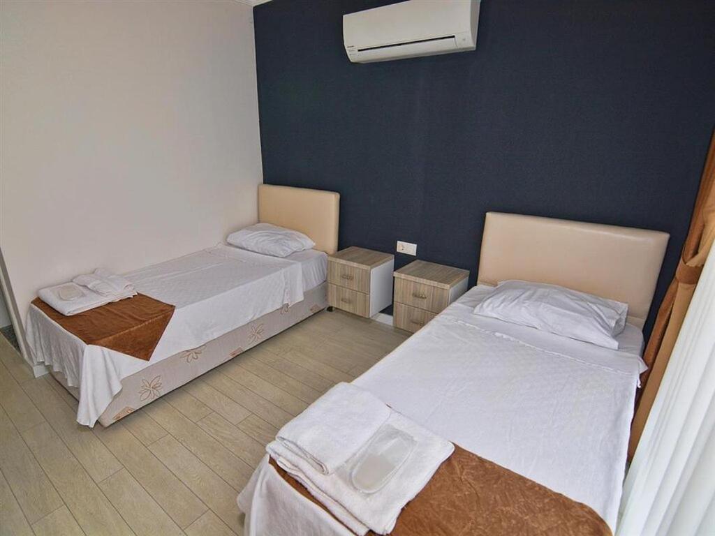 Airport Guelluek Otel Milas Exterior foto